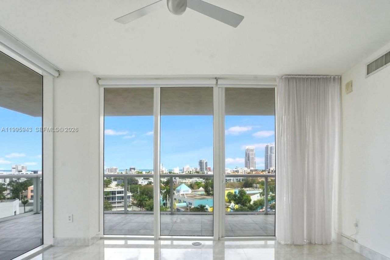 450 Alton Rd, Unit 910, Miami Beach, FL 33139 Photo