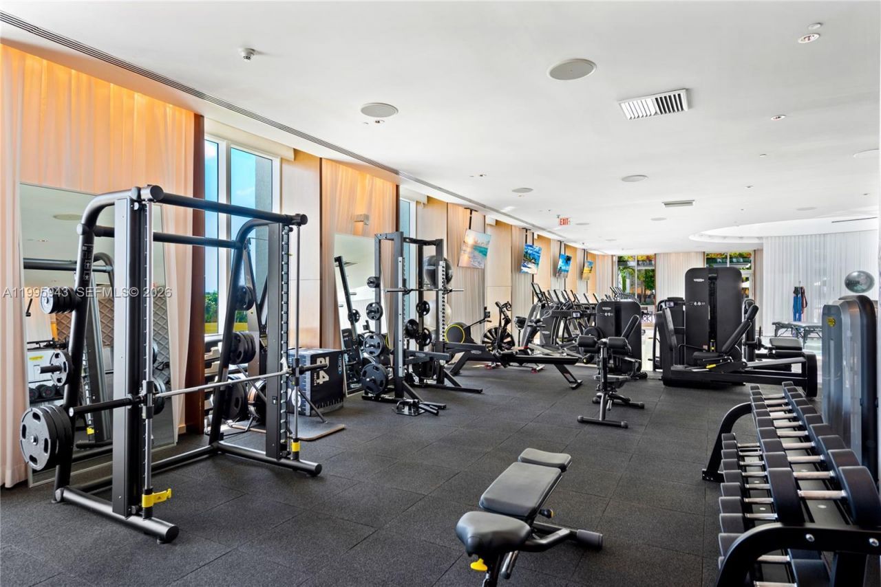 450 Alton Rd, Unit 910, Miami Beach, FL 33139 Photo
