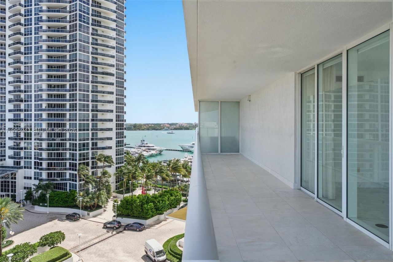 450 Alton Rd, Unit 910, Miami Beach, FL 33139 Photo