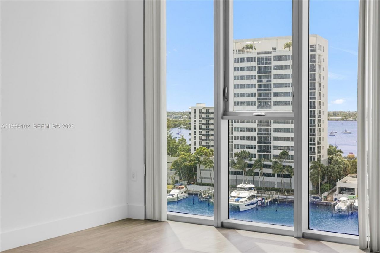 7928 East Dr, Unit 902, North Bay Village, FL 33141 Photo