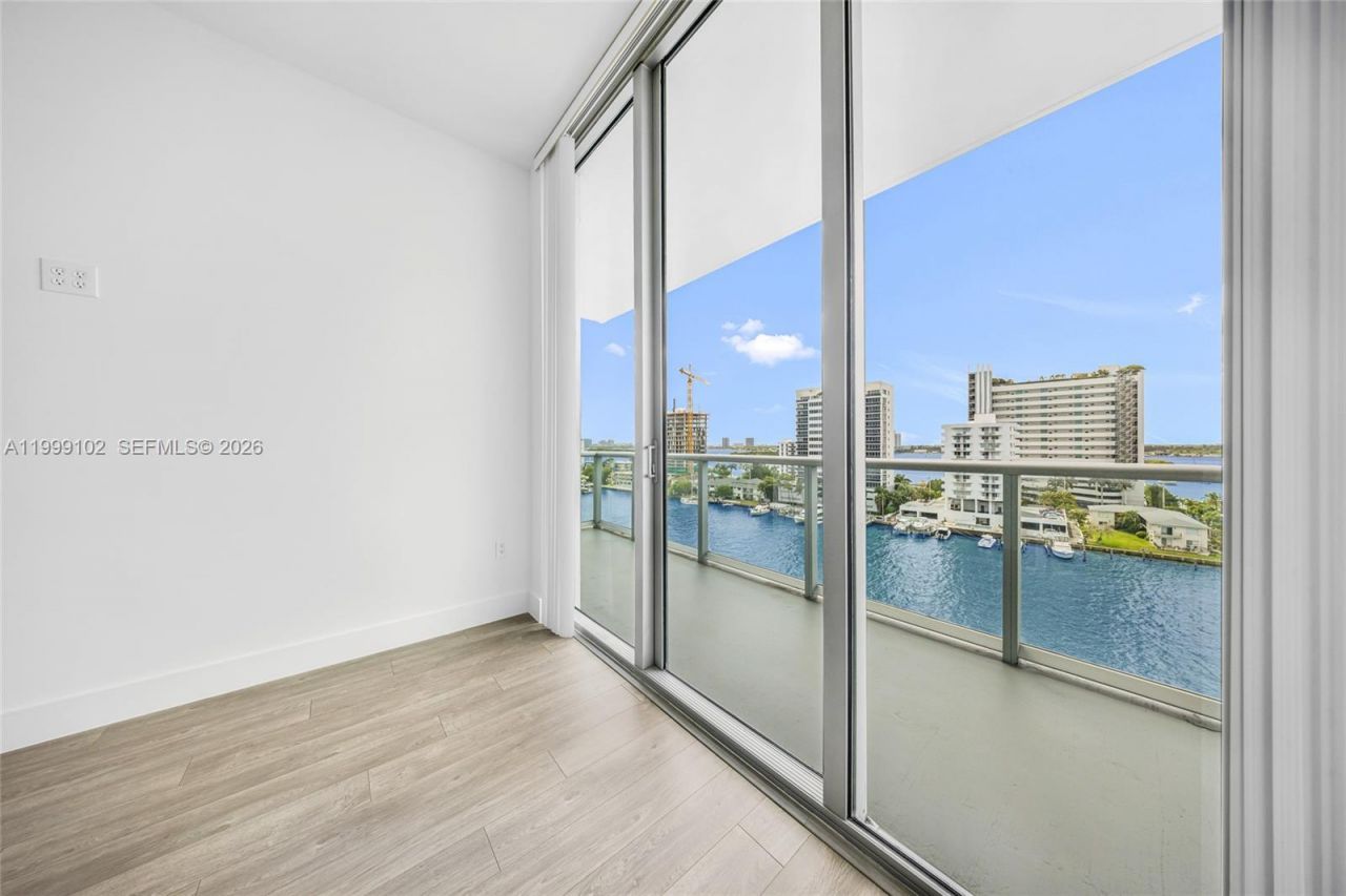 7928 East Dr, Unit 902, North Bay Village, FL 33141 Photo