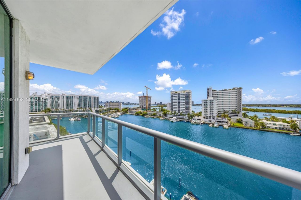 7928 East Dr, Unit 902, North Bay Village, FL 33141 Photo