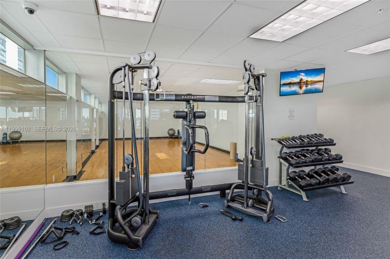 7928 East Dr, Unit 902, North Bay Village, FL 33141 Photo