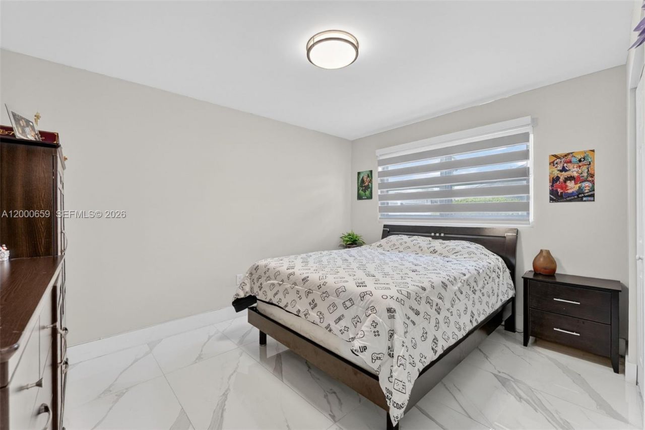 2051 NW 93rd Ln, Sunrise, FL 33322 Photo