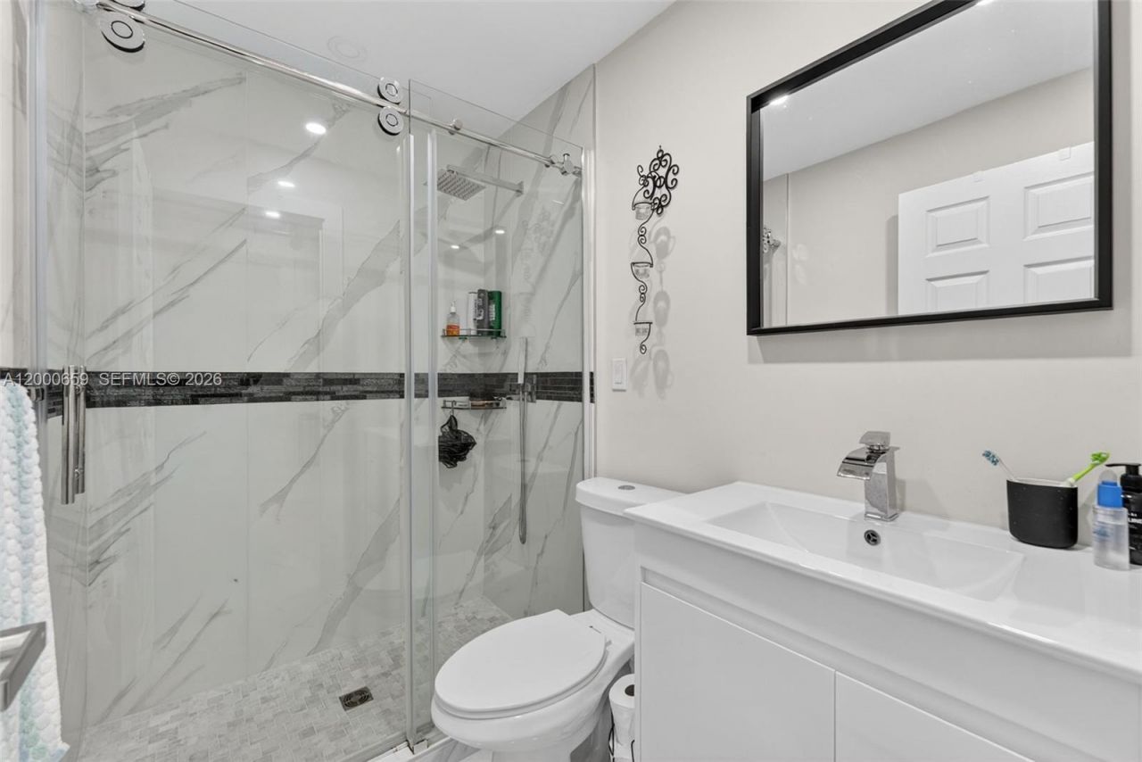 2051 NW 93rd Ln, Sunrise, FL 33322 Photo