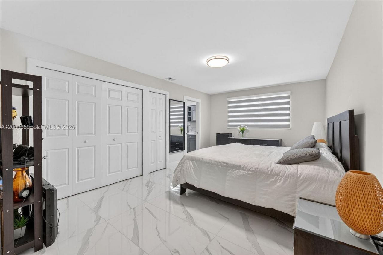 2051 NW 93rd Ln, Sunrise, FL 33322 Photo