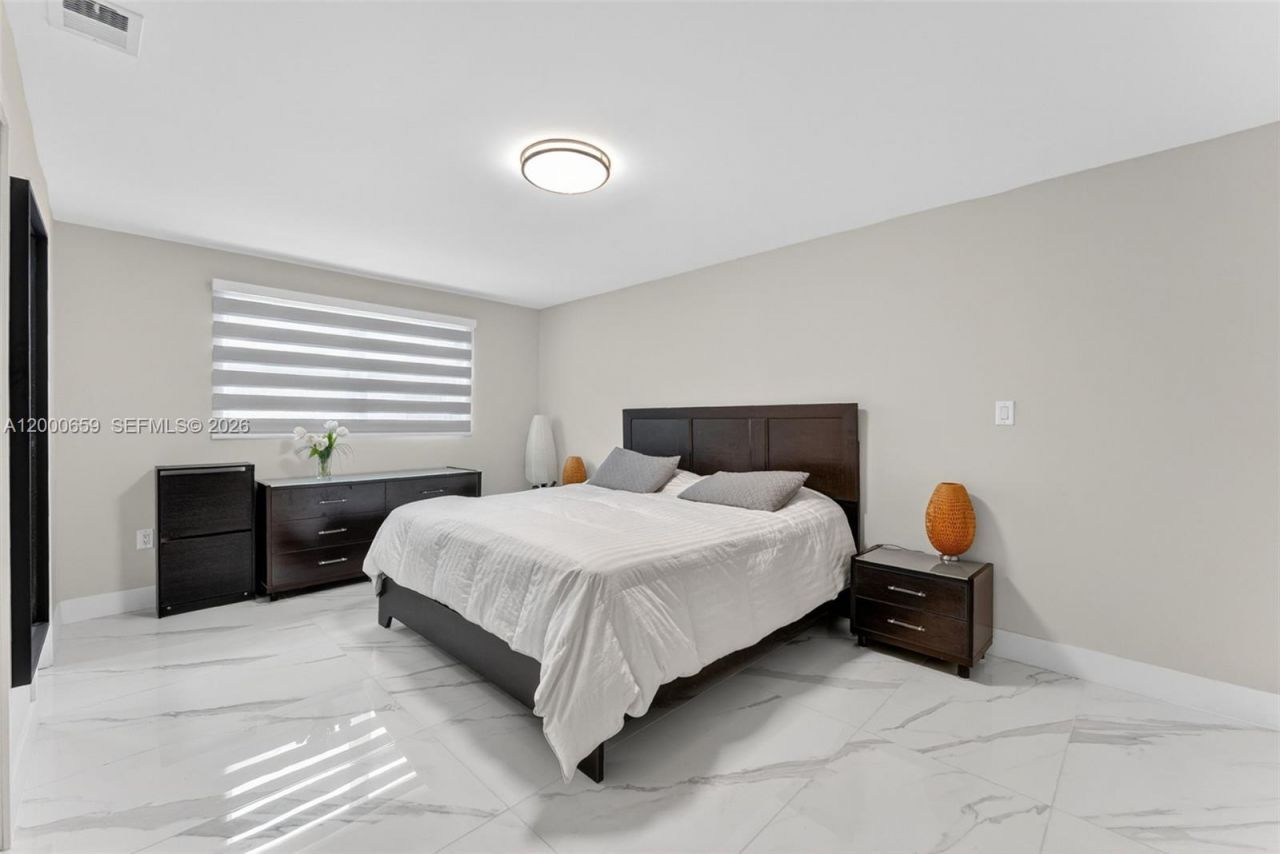 2051 NW 93rd Ln, Sunrise, FL 33322 Photo