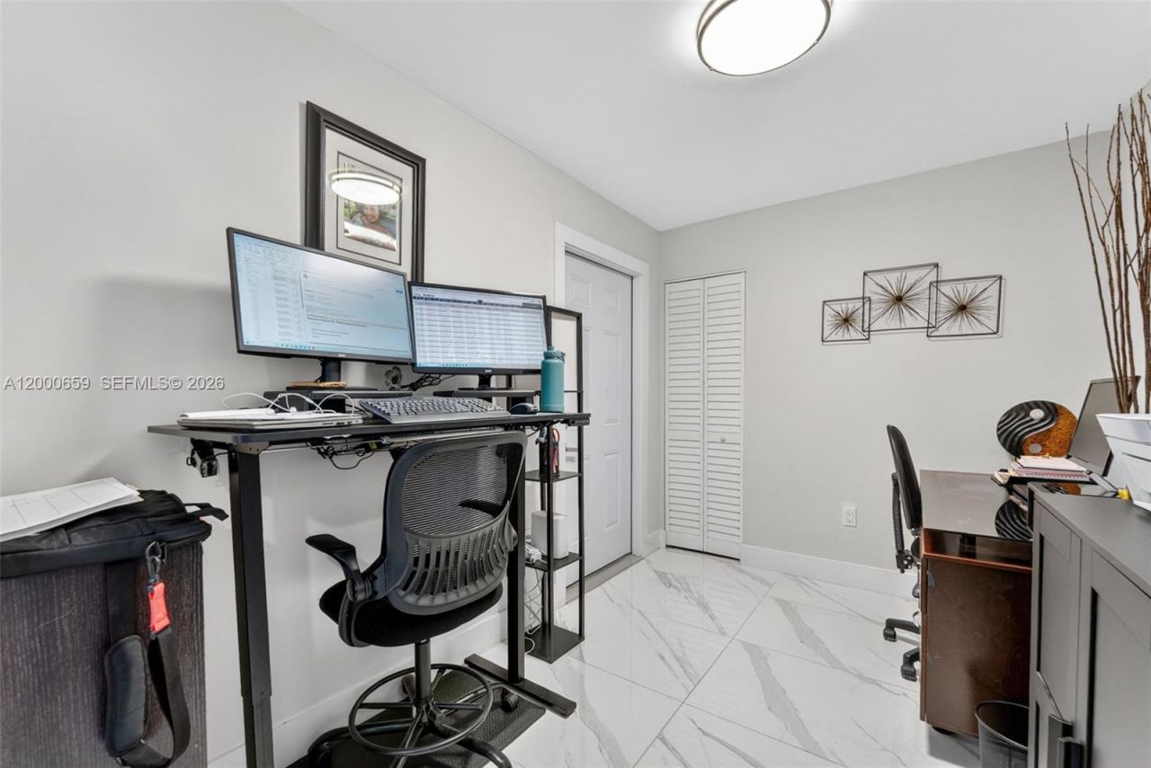 2051 NW 93rd Ln, Sunrise, FL 33322 Photo