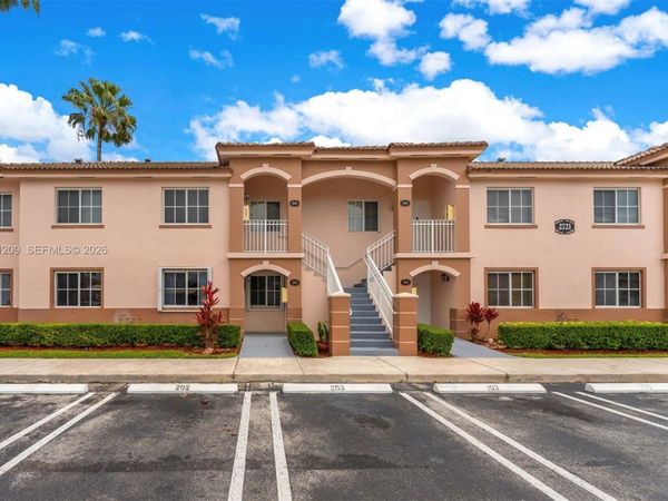 2721 SE 12th Pl , Unit 102, Homestead, FL 33035