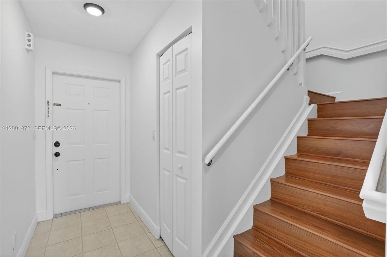 10907 W Broward Blvd, Plantation, FL 33324 Photo