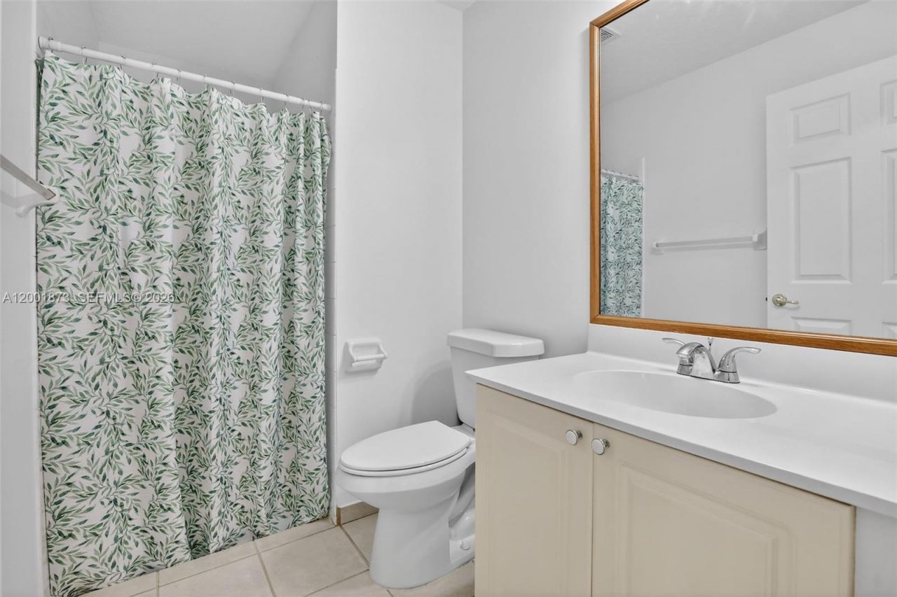 10907 W Broward Blvd, Plantation, FL 33324 Photo