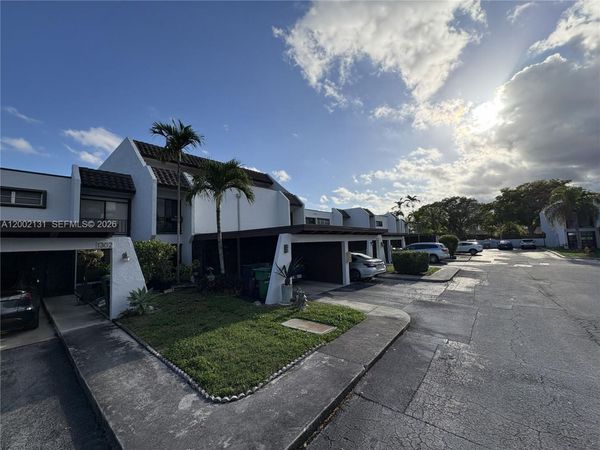 6530 Kendale Lakes Dr , Unit 1303, Miami, FL 33183