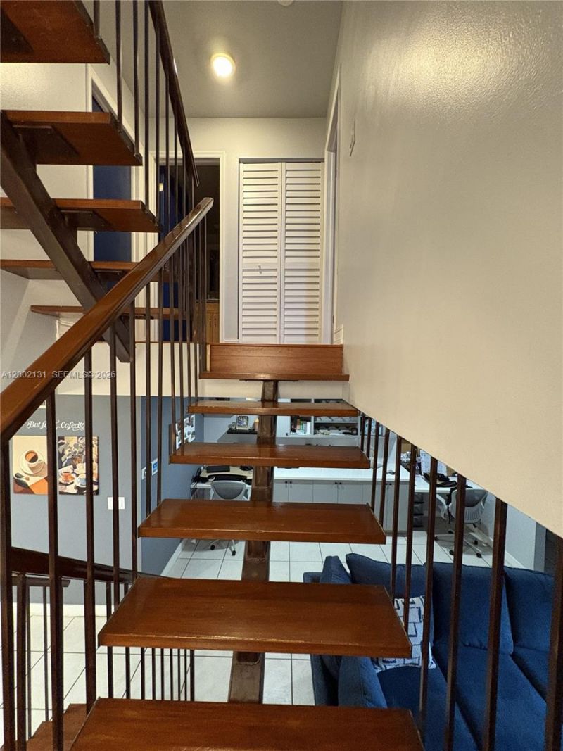 6530 Kendale Lakes Dr, Unit 1303, Miami, FL 33183 Photo