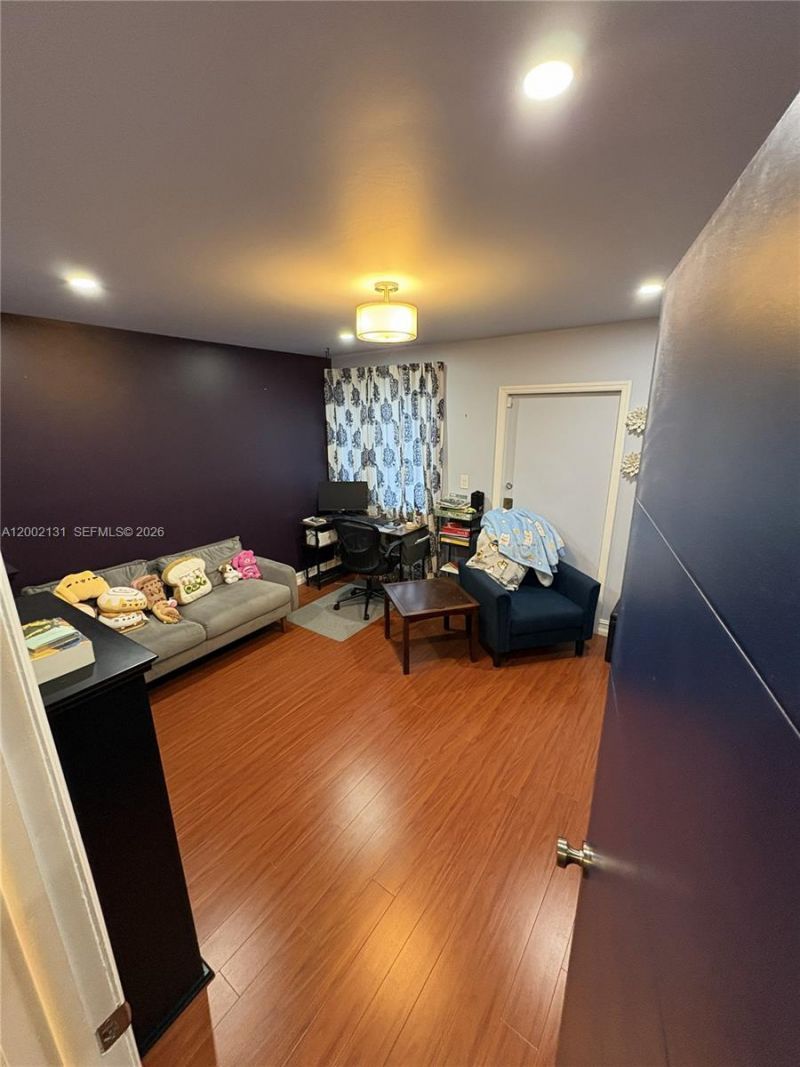 6530 Kendale Lakes Dr, Unit 1303, Miami, FL 33183 Photo