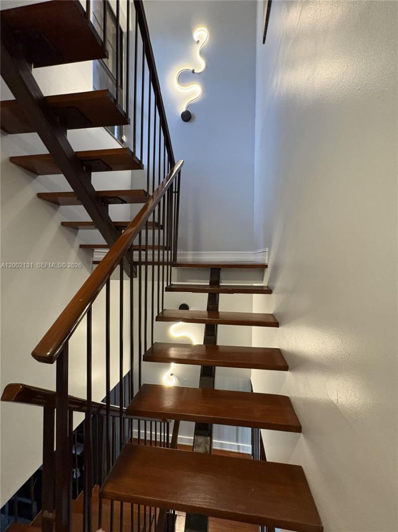 6530 Kendale Lakes Dr, Unit 1303, Miami, FL 33183 Photo