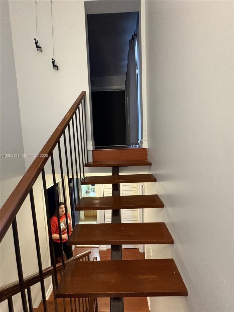 6530 Kendale Lakes Dr, Unit 1303, Miami, FL 33183 Photo