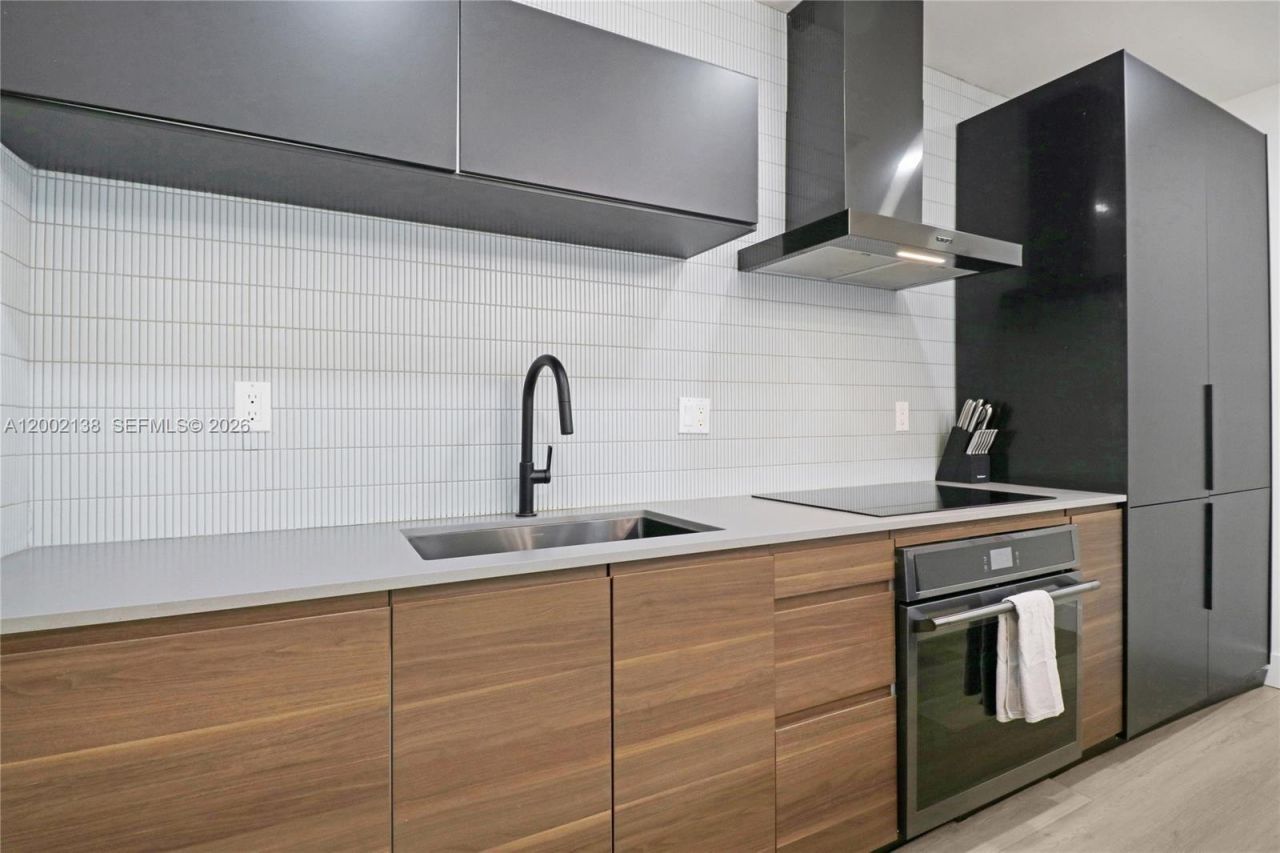 811 NE 17th Ct, Fort Lauderdale, FL 33305 Photo