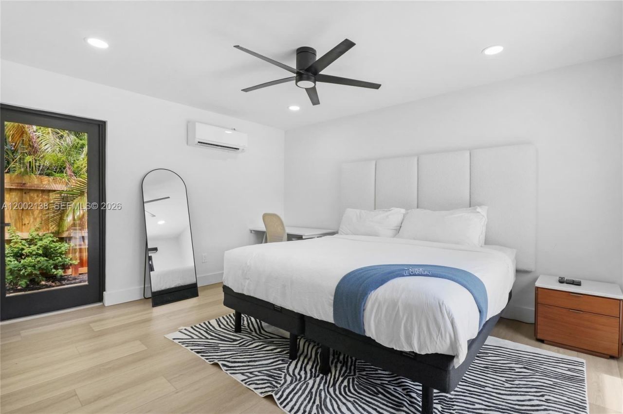 811 NE 17th Ct, Fort Lauderdale, FL 33305 Photo