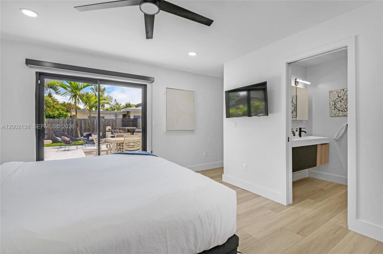 811 NE 17th Ct, Fort Lauderdale, FL 33305 Photo