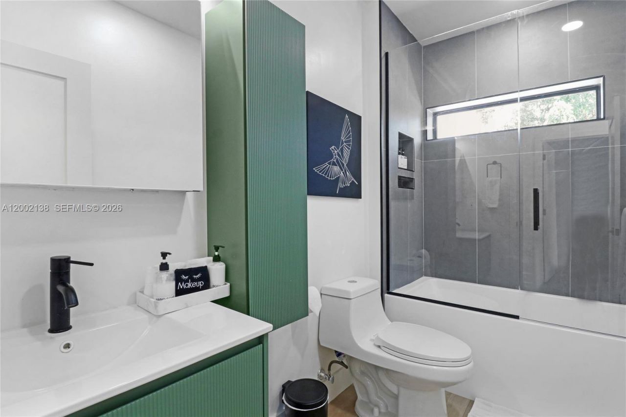 811 NE 17th Ct, Fort Lauderdale, FL 33305 Photo