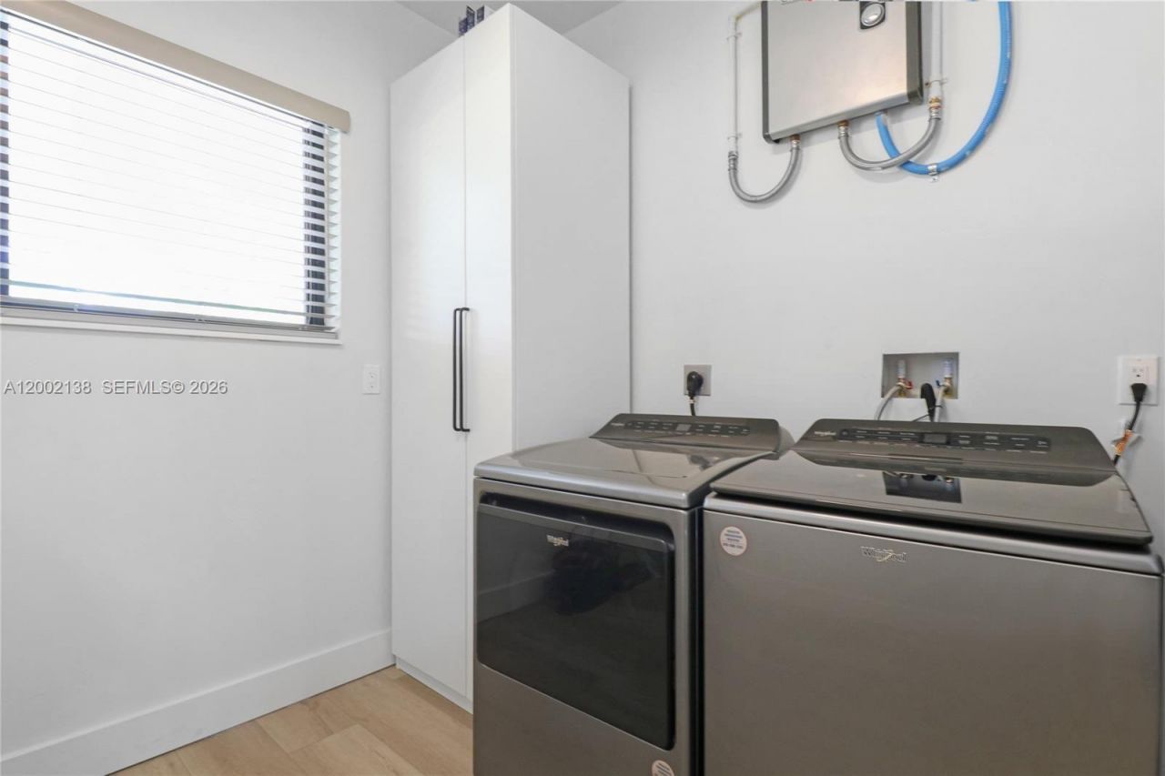 811 NE 17th Ct, Fort Lauderdale, FL 33305 Photo