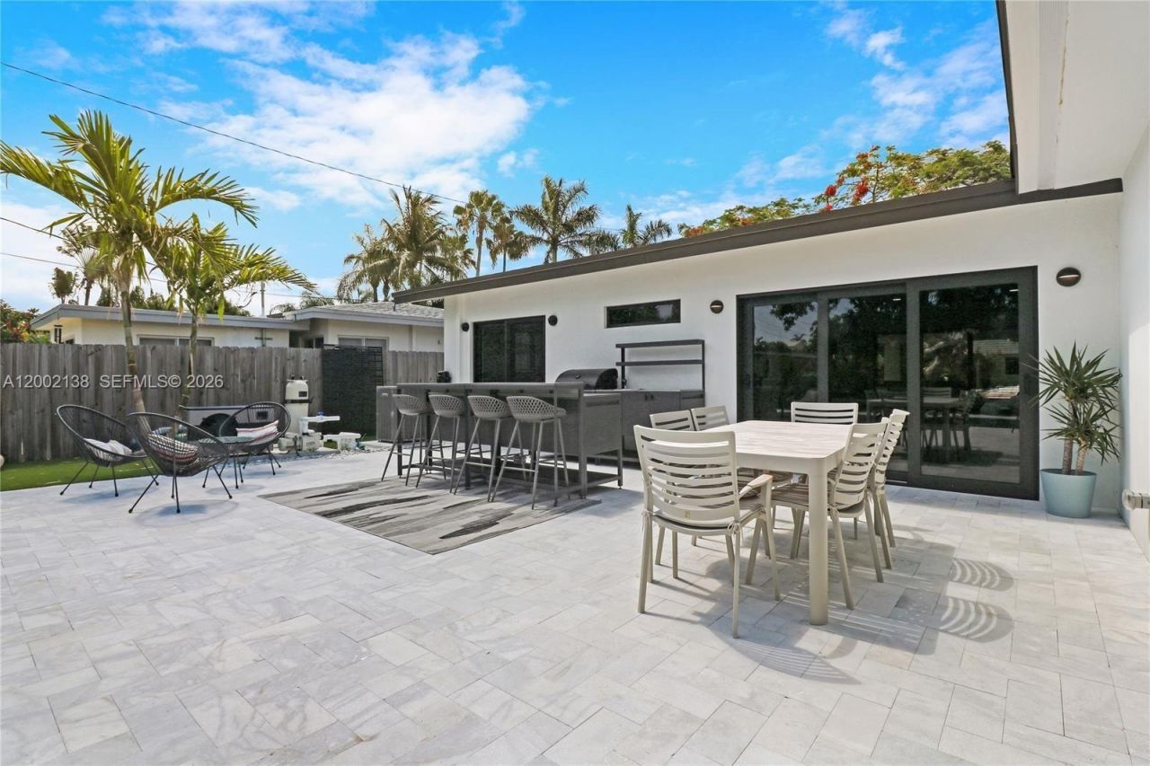 811 NE 17th Ct, Fort Lauderdale, FL 33305 Photo