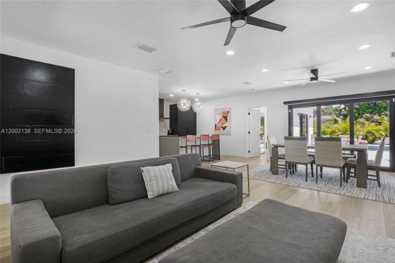 811 NE 17th Ct, Fort Lauderdale, FL 33305 Photo