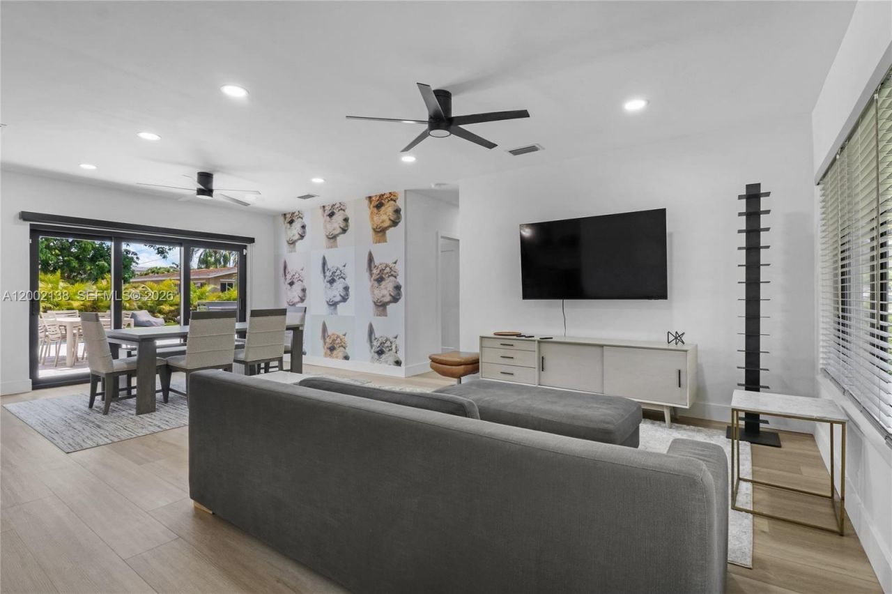 811 NE 17th Ct, Fort Lauderdale, FL 33305 Photo