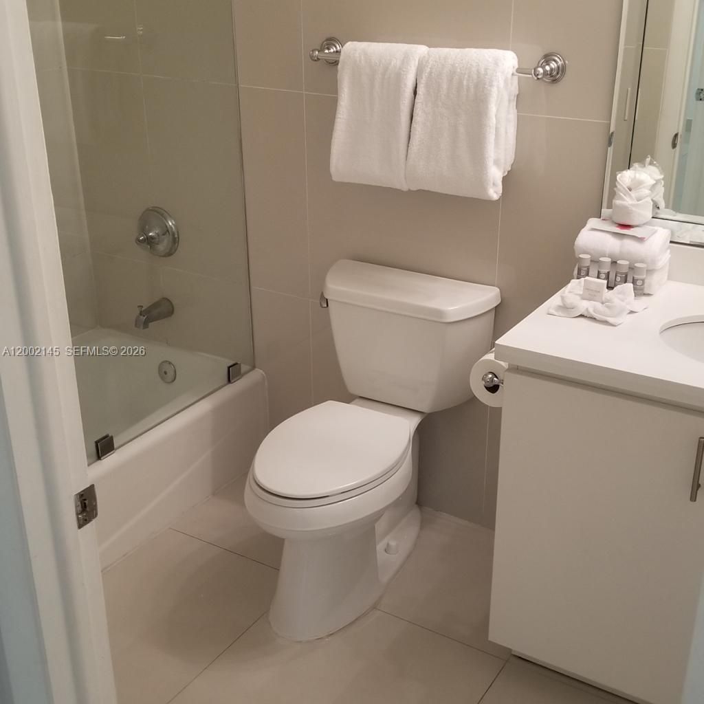 185 SE 14th Ter, Unit 913, Miami, FL 33131 Photo
