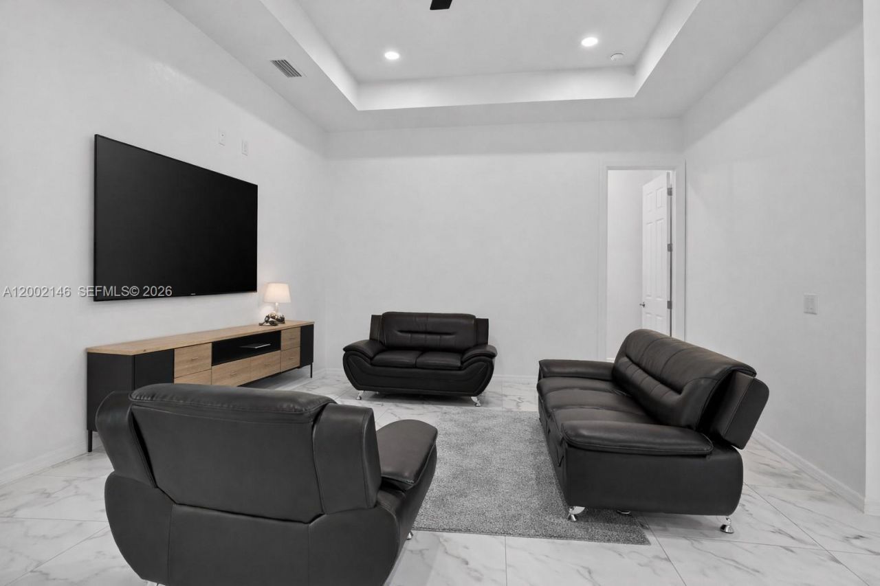 2513 69th St W, Lehigh Acres, FL 33971 Photo