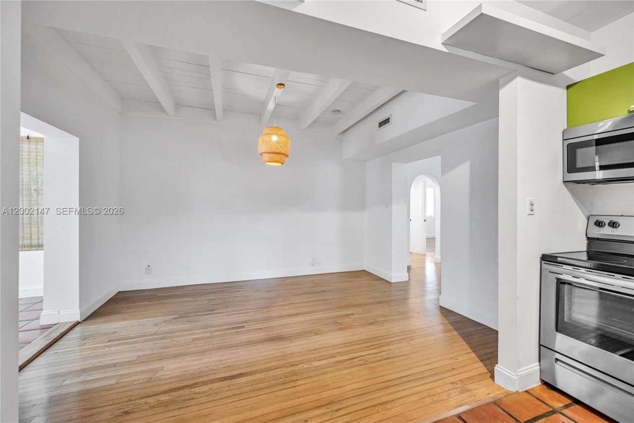 429 NE 73rd St, Miami, FL 33138 Photo