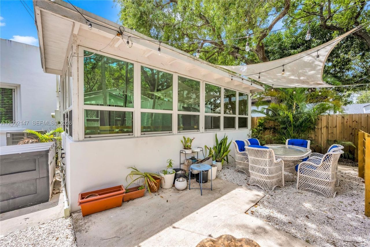 429 NE 73rd St, Miami, FL 33138 Photo