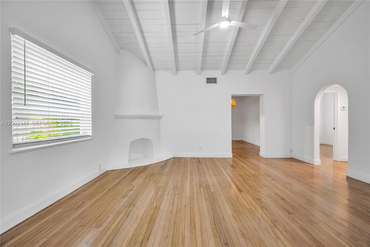 429 NE 73rd St, Miami, FL 33138 Photo