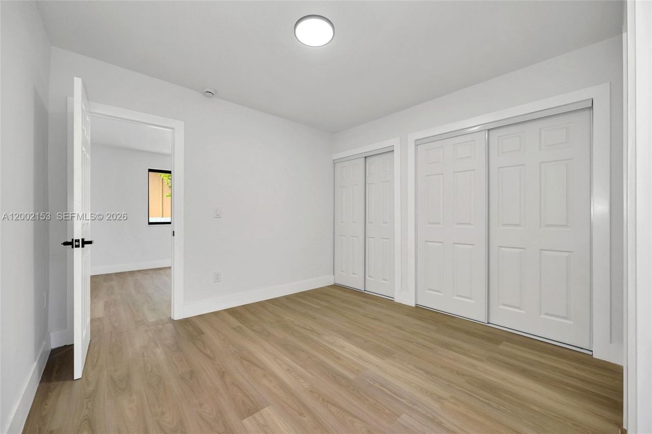 1385 NW 28th St, Miami, FL 33142 Photo