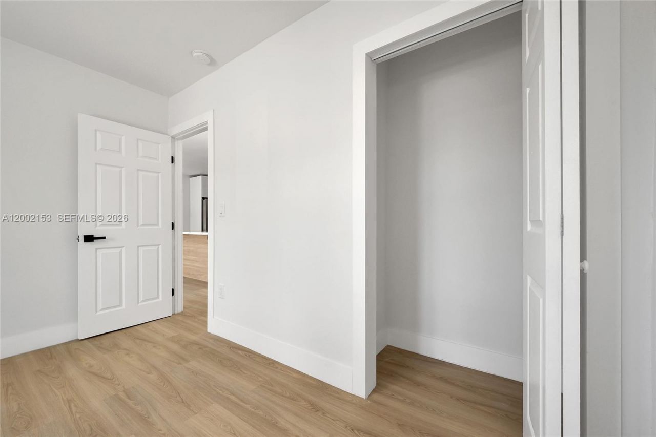 1385 NW 28th St, Miami, FL 33142 Photo