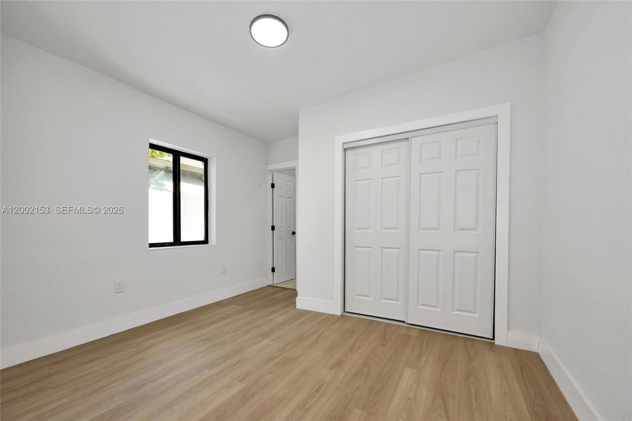 1385 NW 28th St, Miami, FL 33142 Photo