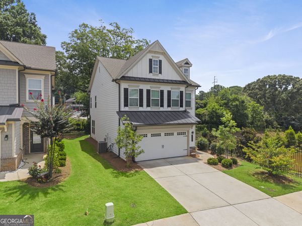 3327 Park Pointe Circle, Scottdale, GA 30079