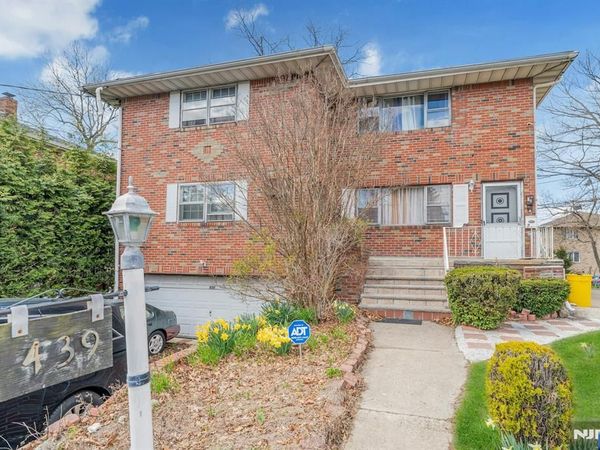 439 Bergen Boulevard, PALISADES PARK, NJ 07650