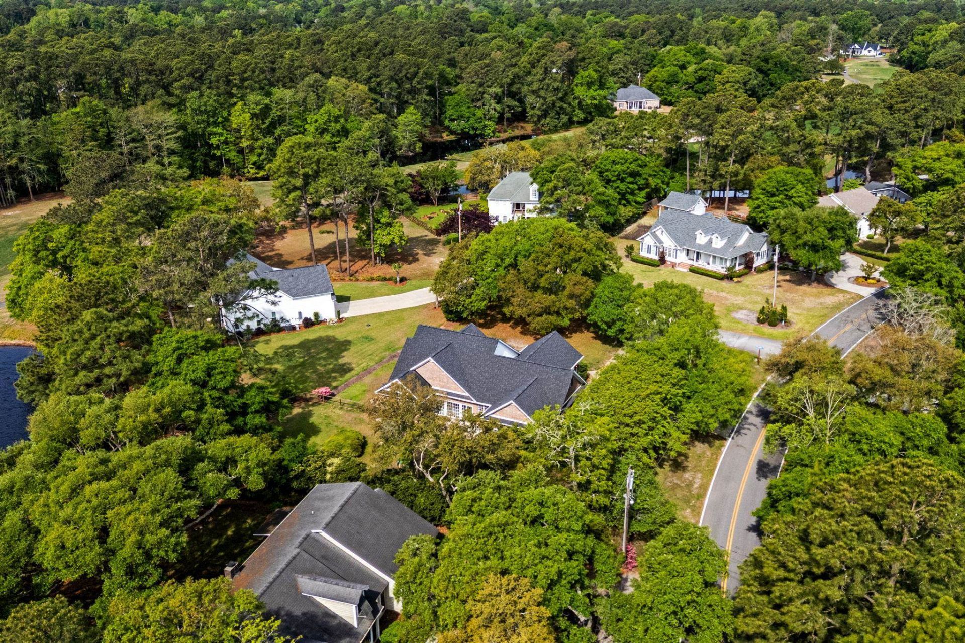 31 Spicebush Ln.  Photo 60