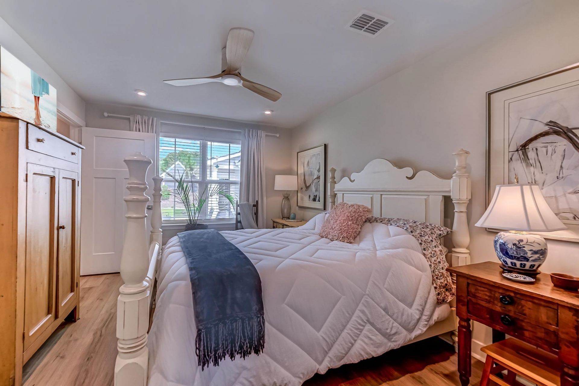 9032 Mabel Ct.  Photo 10