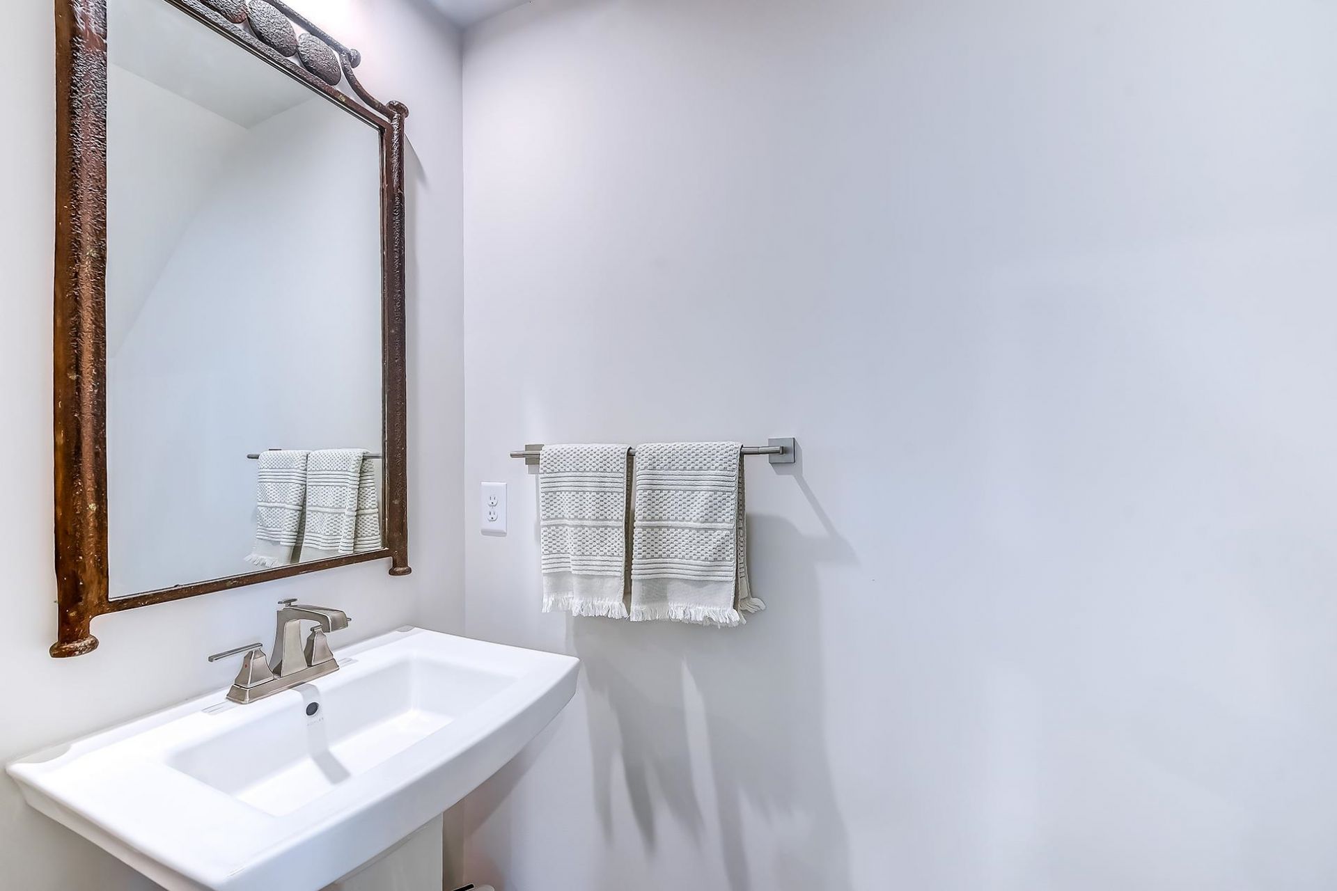 9032 Mabel Ct.  Photo 15