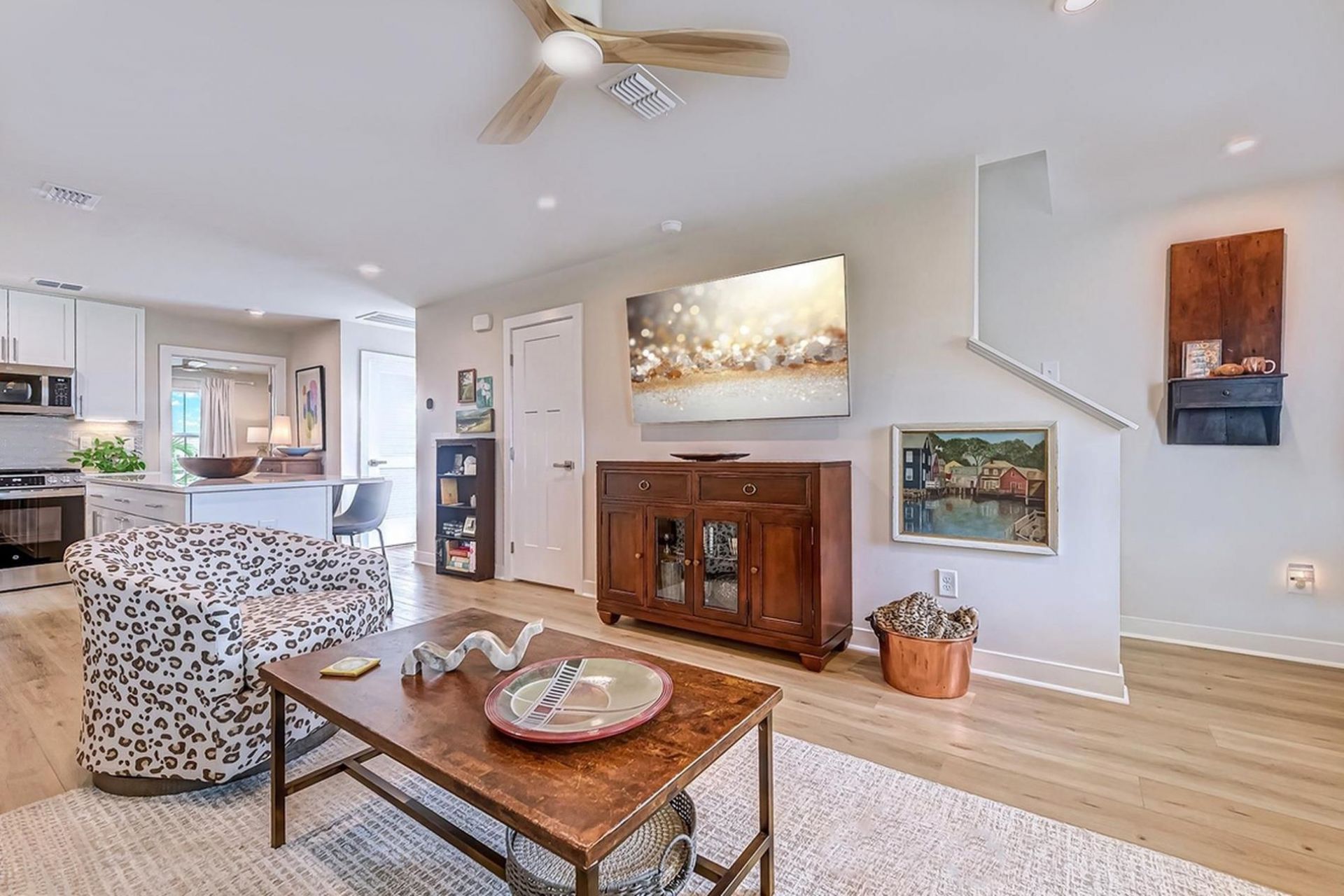 9032 Mabel Ct. Photo 7