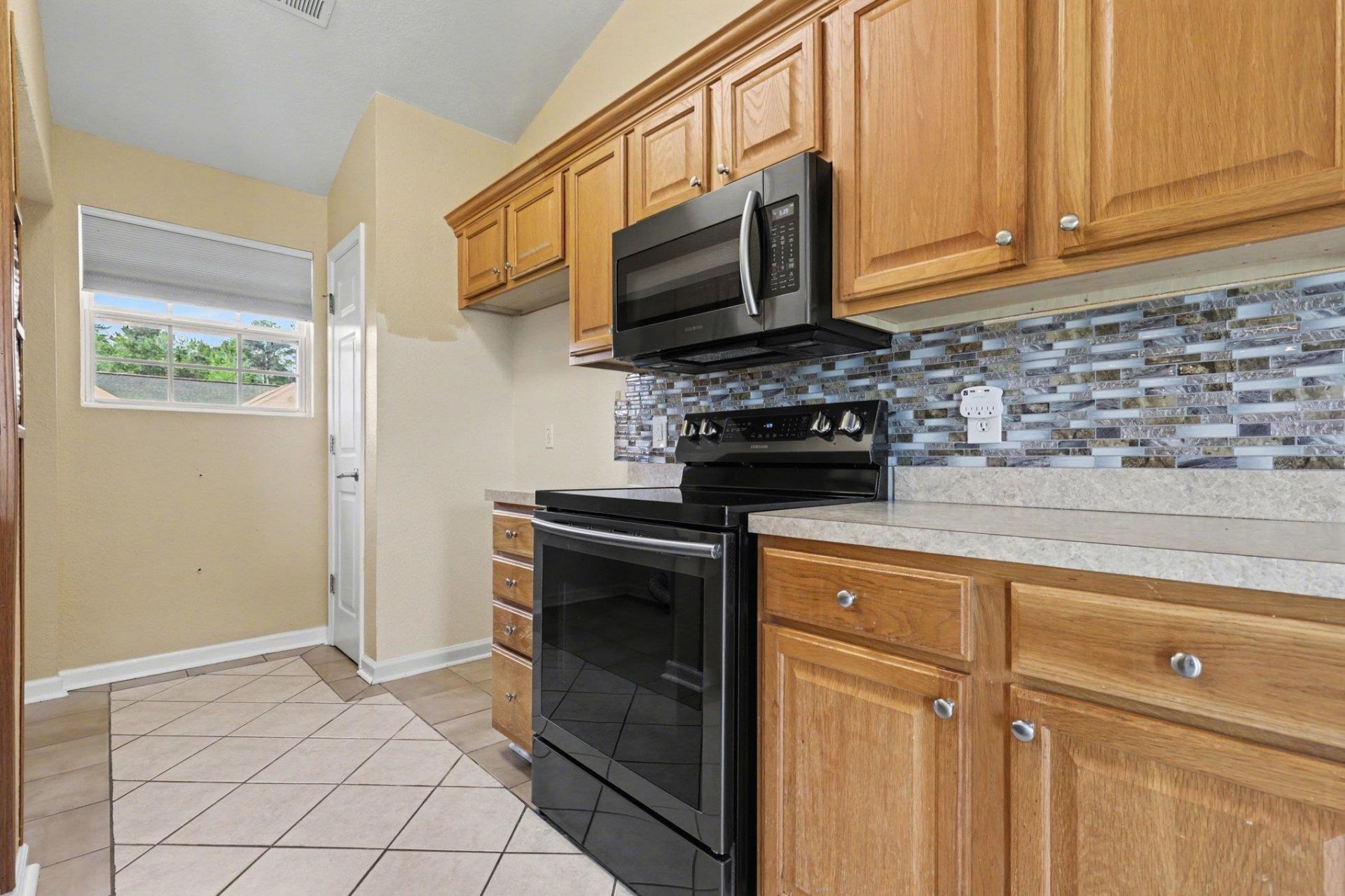 1116 Jumper Trail Circle  Photo 10