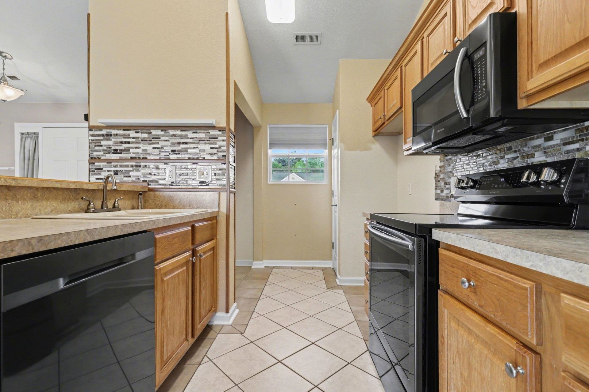 1116 Jumper Trail Circle  Photo 11