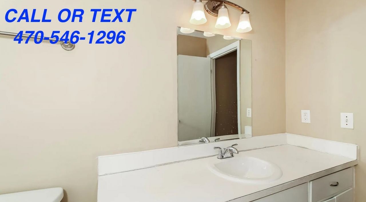 2000 Wood Creek Ln.  Photo 7