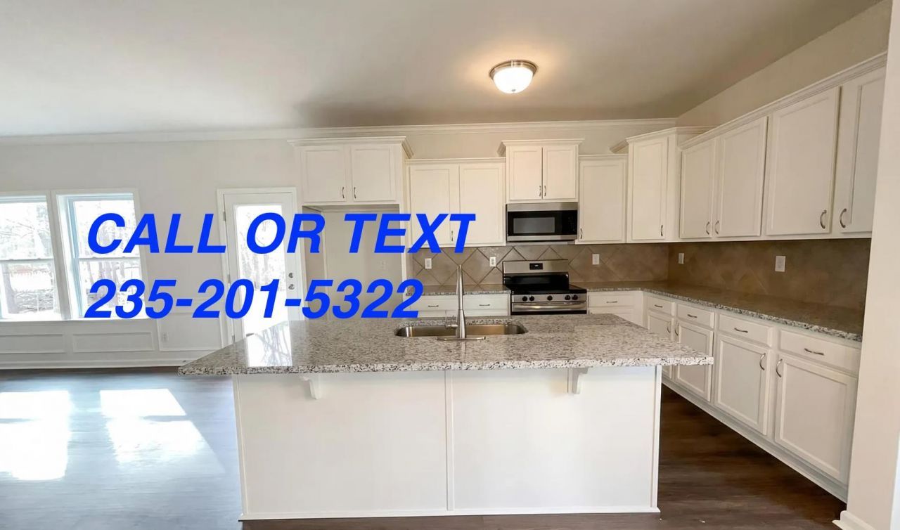 111 Emily St. Photo 5