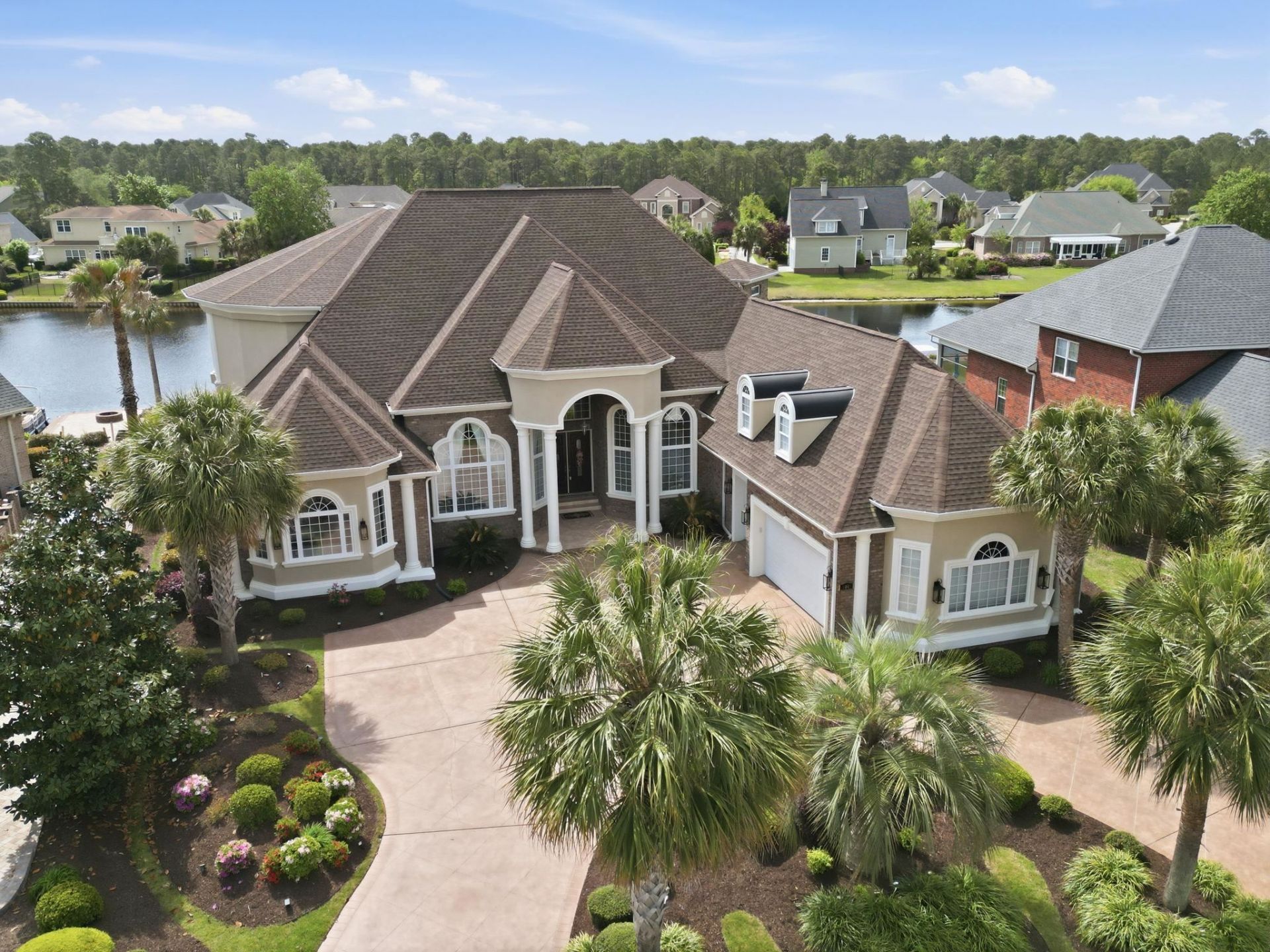 9445 Carrington Dr.  Photo 4