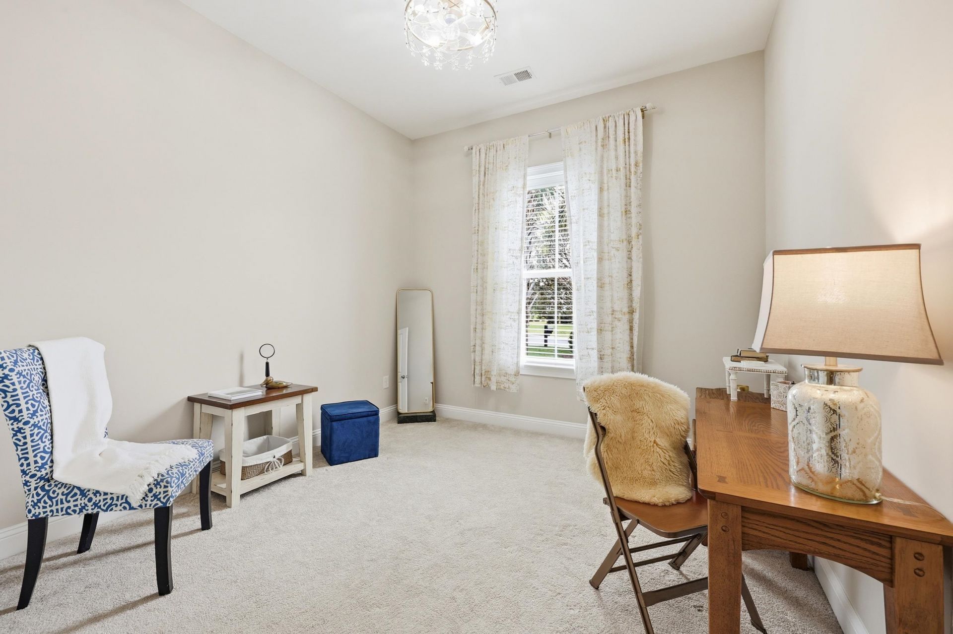 52 Winston Circle  Photo 14