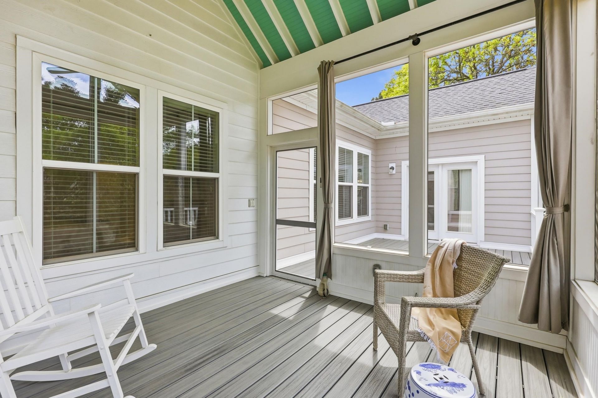 52 Winston Circle  Photo 59