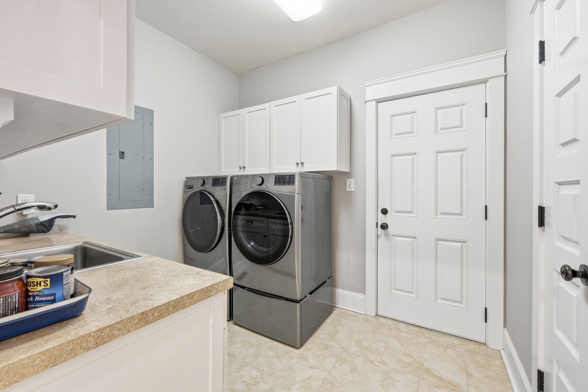 304 Hunters Oak Ct. Photo 56